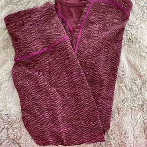 Lululemon Size 4 High Rise Crops